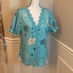 Floral Lace Blouse size Large blue
